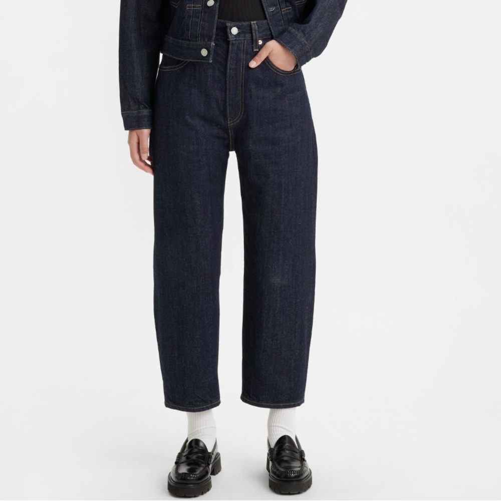Levi’s Barrel Crop Jeans-100% organic cotton